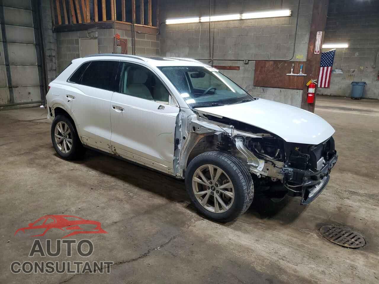 AUDI Q3 2021 - WA1EECF35M1052437
