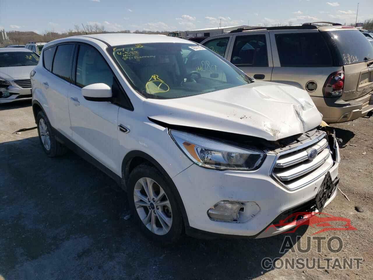 FORD ESCAPE 2017 - 1FMCU0G92HUB31100