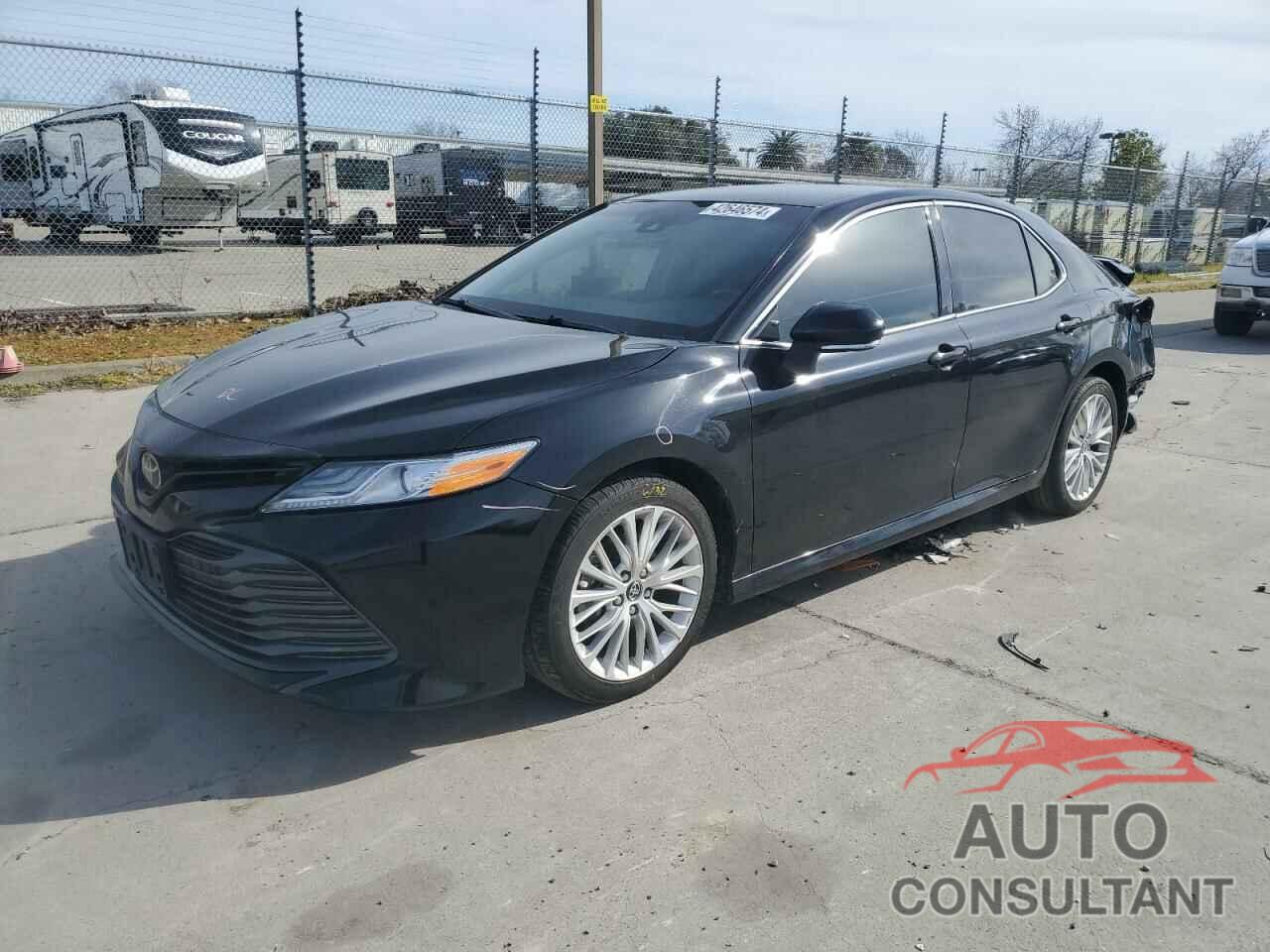 TOYOTA CAMRY 2018 - 4T1B11HK4JU027368