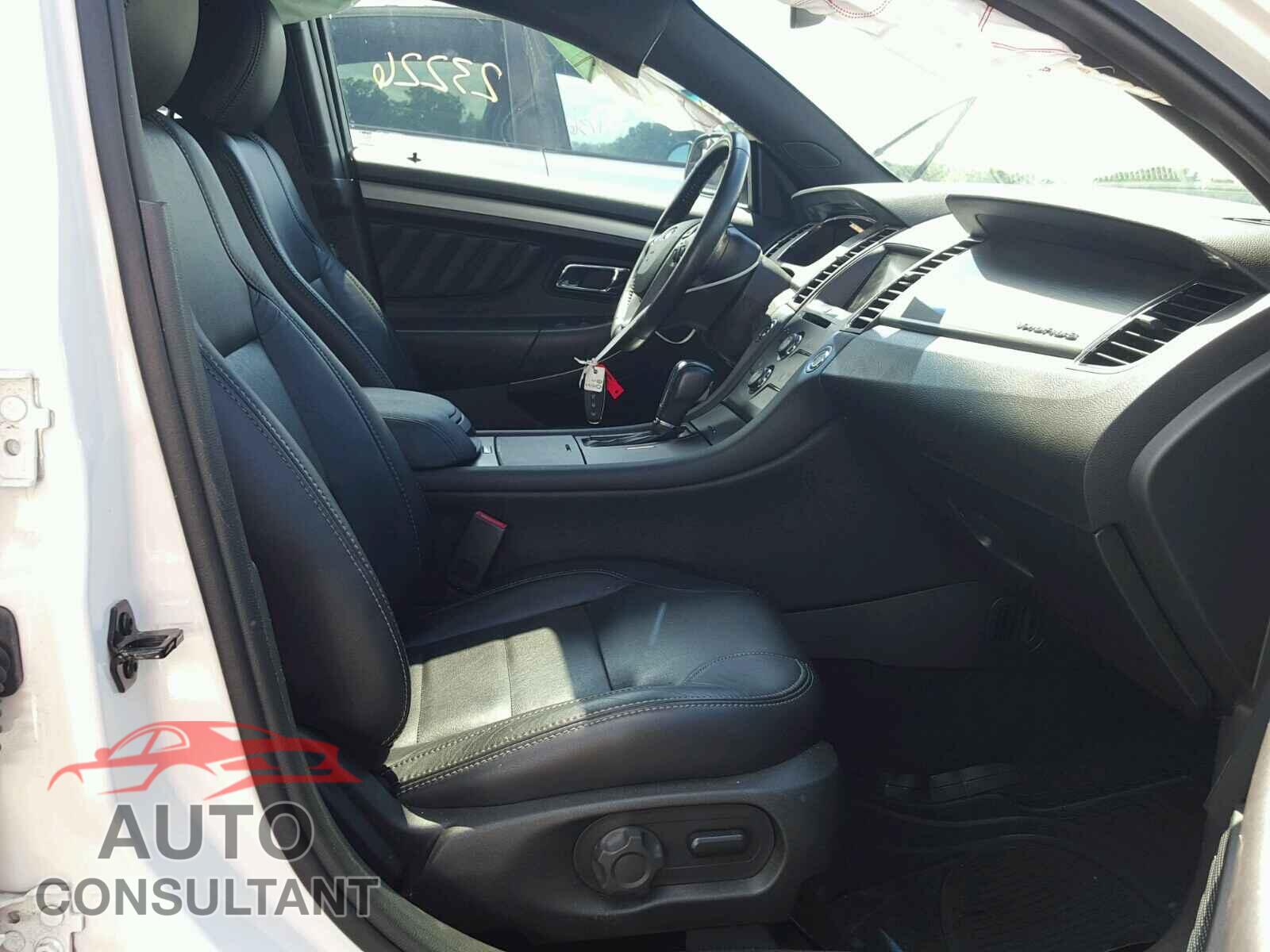 FORD TAURUS 2015 - 1FAHP2E86FG189638