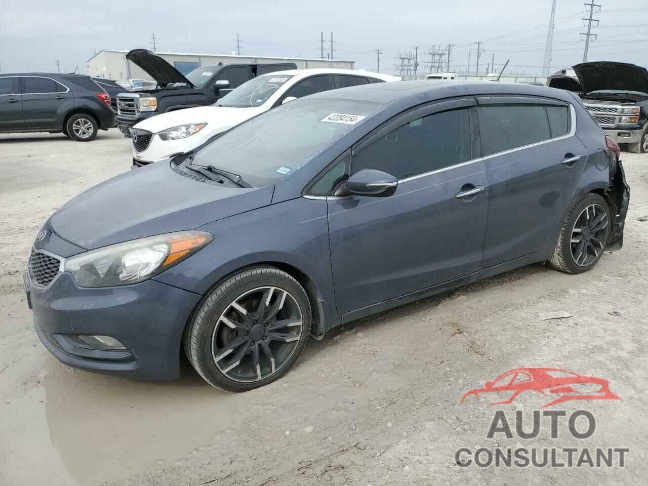 KIA FORTE 2016 - KNAFX5A80G5527604