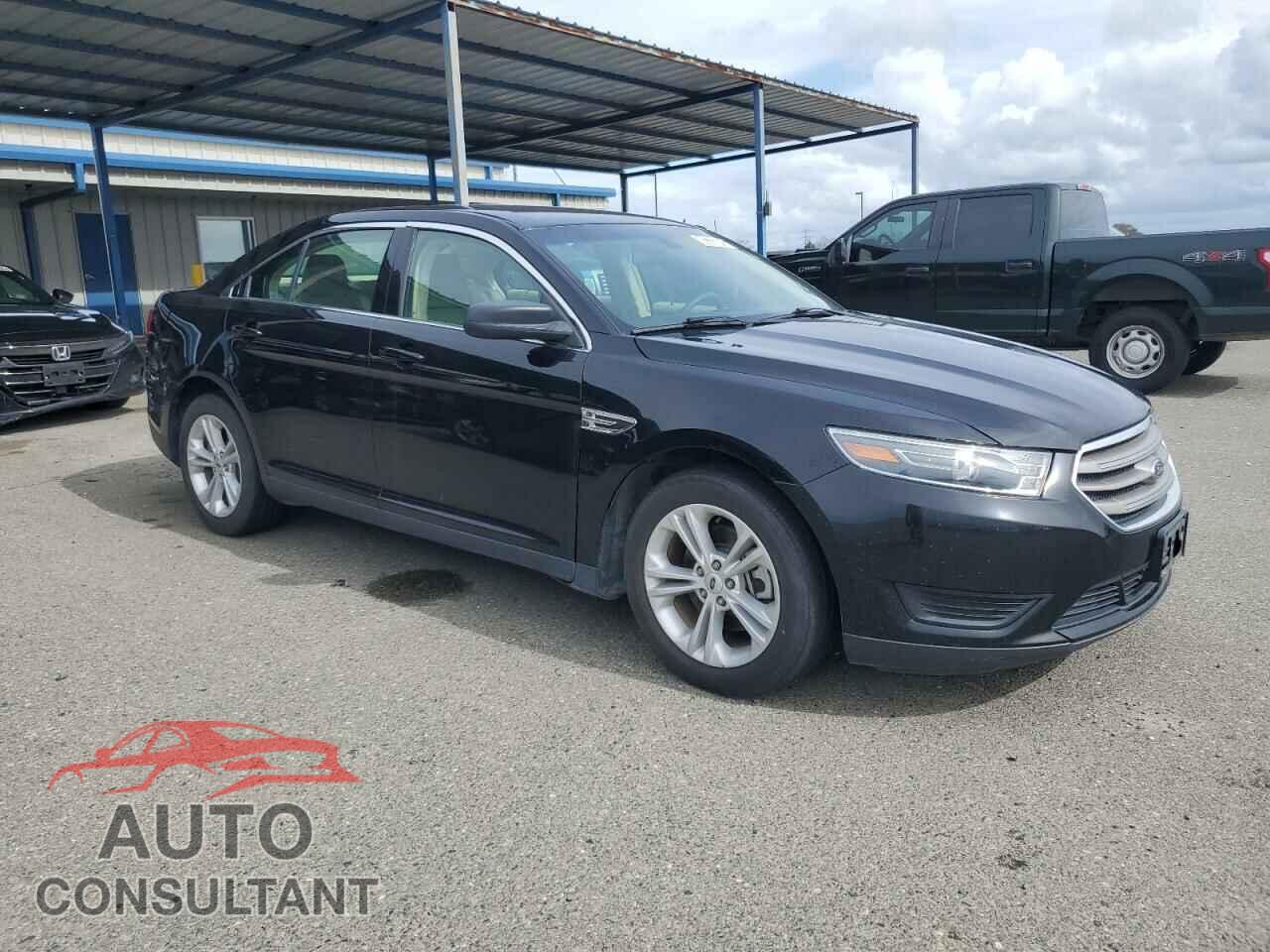 FORD TAURUS 2018 - 1FAHP2D85JG136830