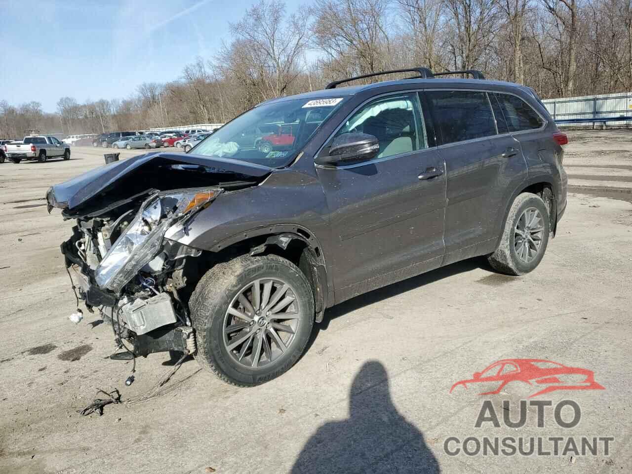 TOYOTA HIGHLANDER 2018 - 5TDJZRFH4JS896684