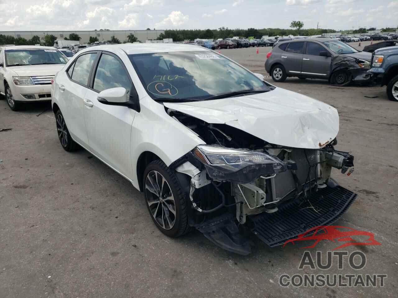 TOYOTA COROLLA 2018 - 5YFBURHE3JP801966