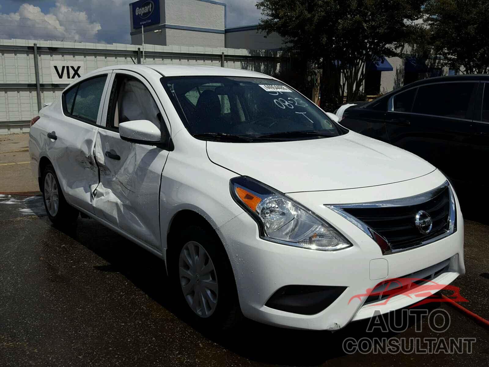 NISSAN VERSA 2018 - 3N1CN7AP9JL843091