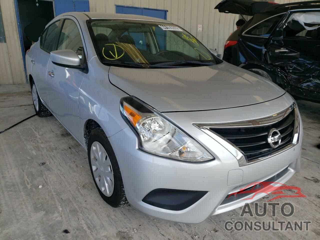 NISSAN VERSA 2018 - 3N1CN7AP5JL817247