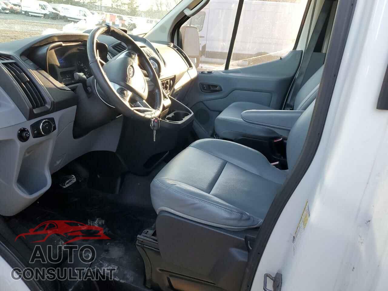 FORD TRANSIT 2016 - 1FTYR2CM3GKA00107