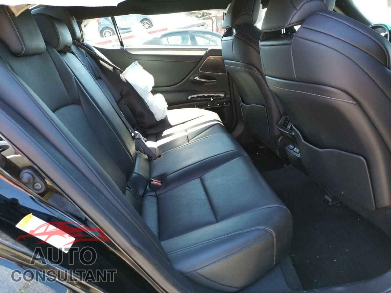 LEXUS ES350 2019 - JTHBZ1B16K2003274