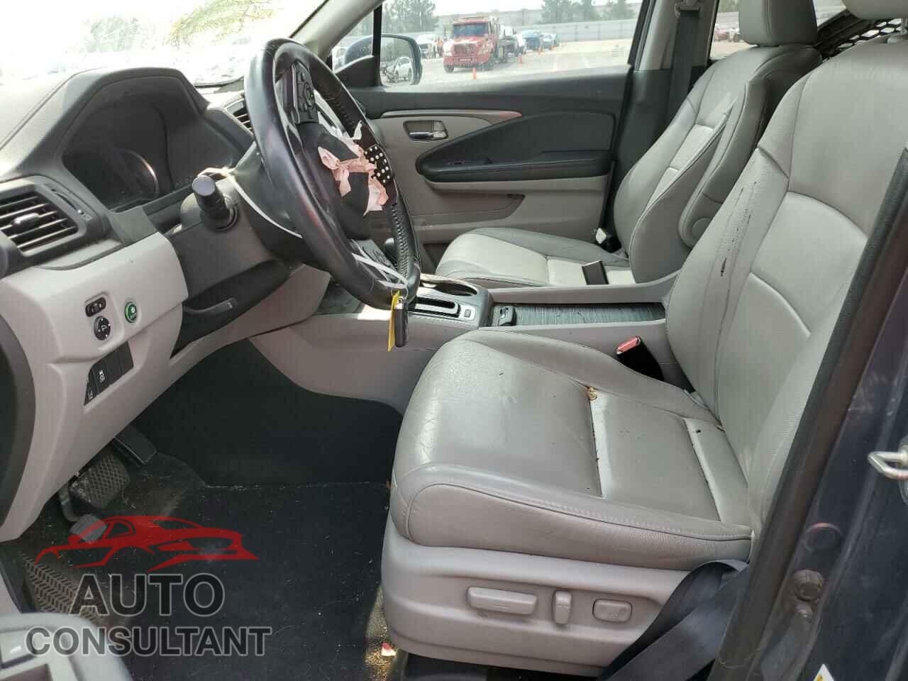 HONDA PILOT 2019 - 5FNYF5H53KB014154