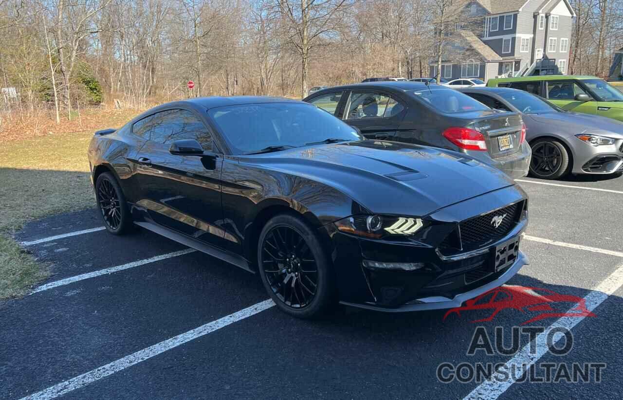 FORD MUSTANG 2018 - 1FA6P8CF0J5115843