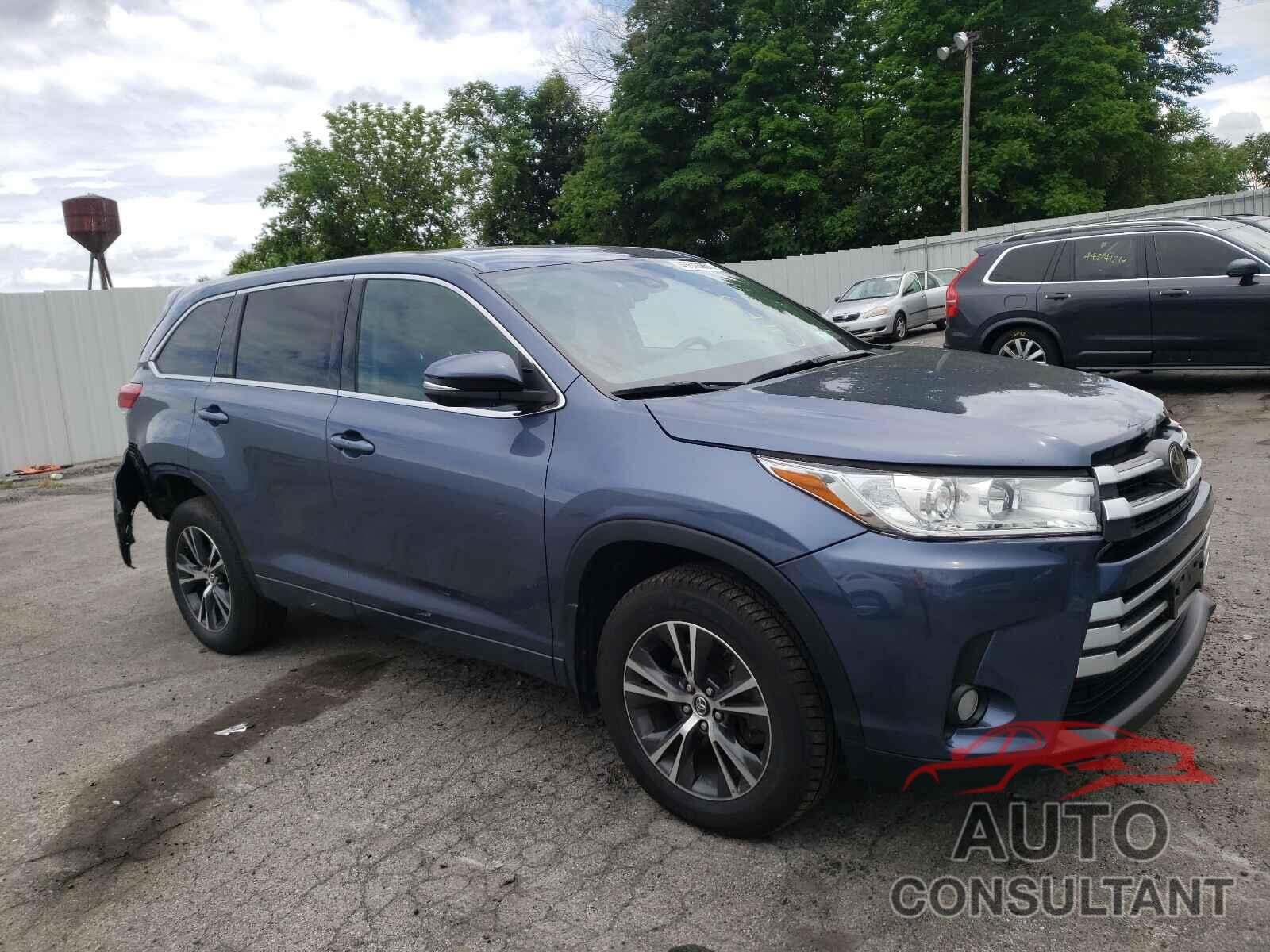 TOYOTA HIGHLANDER 2018 - 5TDBZRFH1JS492861