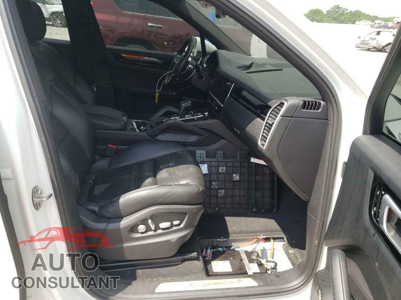 PORSCHE CAYENNE 2019 - WP1AA2AY4KDA18741