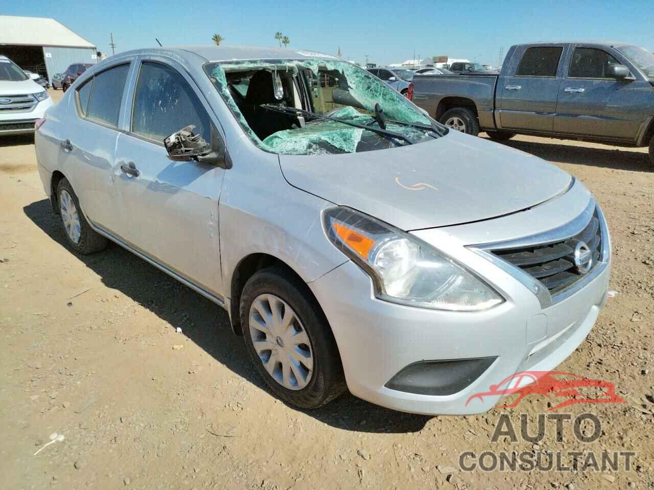 NISSAN VERSA 2018 - 3N1CN7AP8JL833152