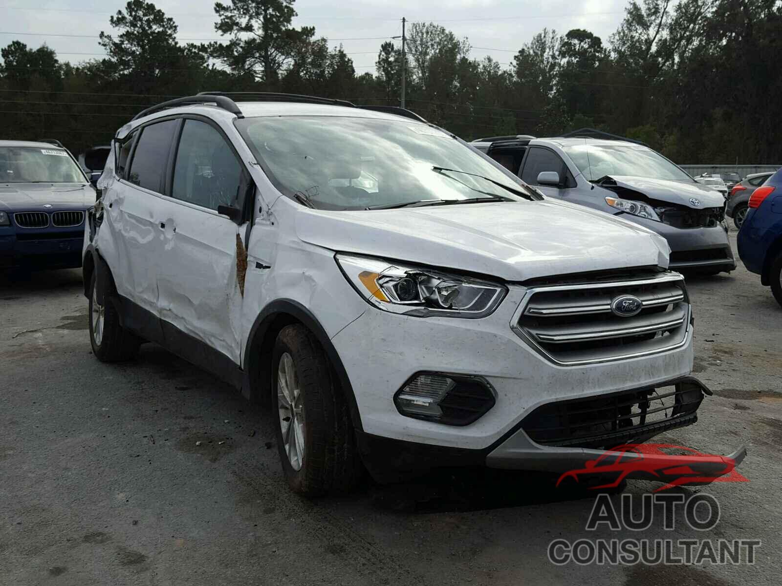FORD ESCAPE 2017 - 1FMCU9GD9HUB03738