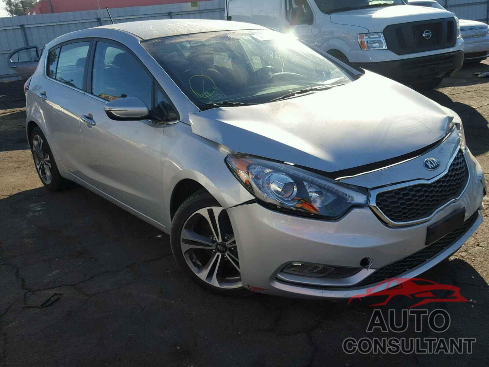 KIA FORTE 2016 - KNAFX5A86G5547601