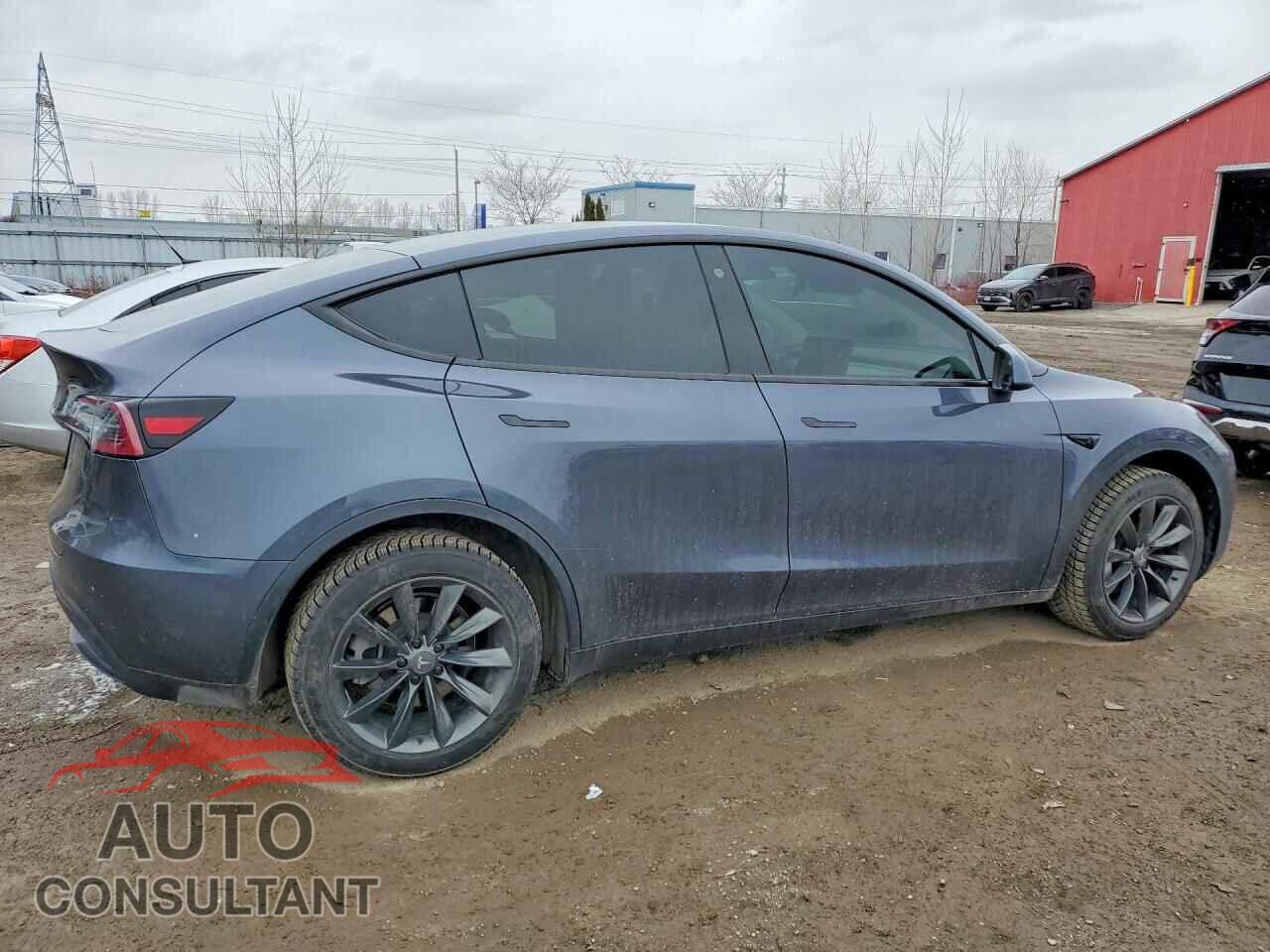 TESLA MODEL Y 2023 - LRWYGDFD7PC227191