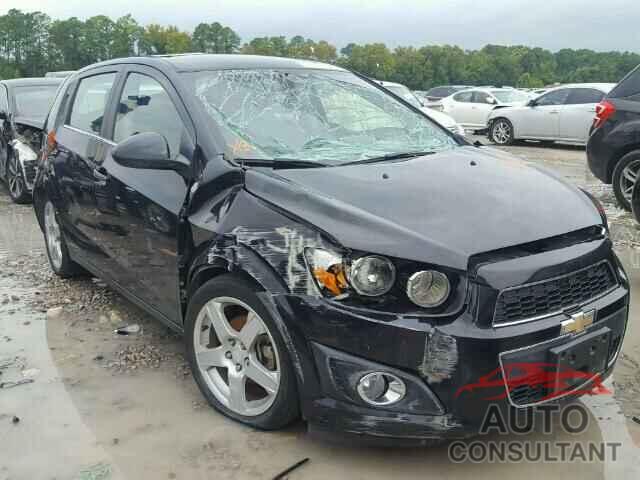 CHEVROLET SONIC 2015 - 1G1JE6SB6F4101951