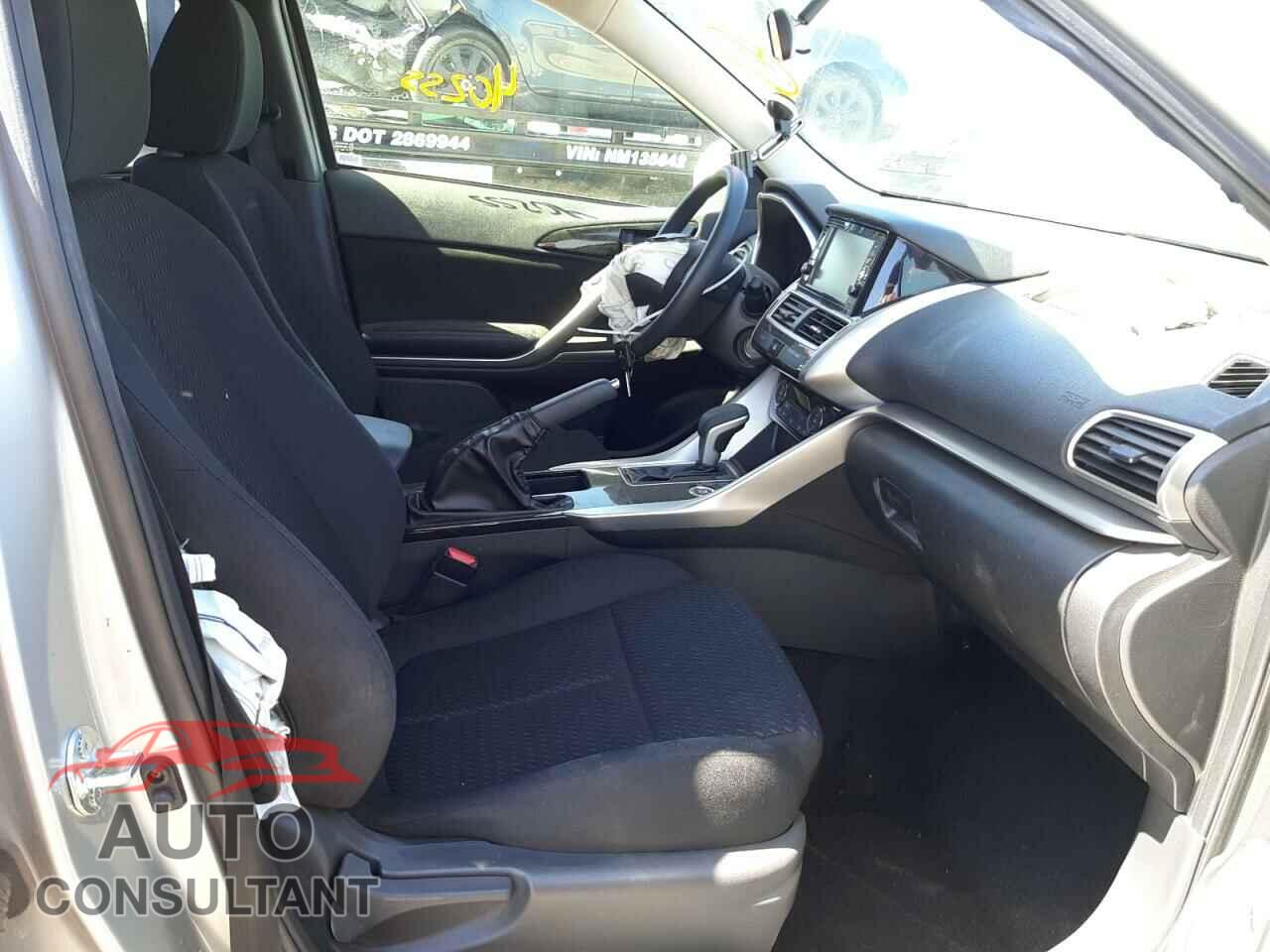 MITSUBISHI ECLIPSE 2019 - JA4AT3AA5KZ032018