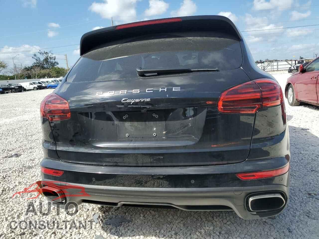 PORSCHE CAYENNE 2016 - WP1AA2A23GLA08758