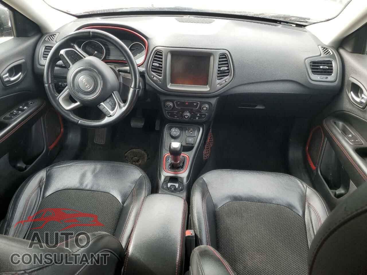 JEEP COMPASS 2020 - 3C4NJDDB5LT122219