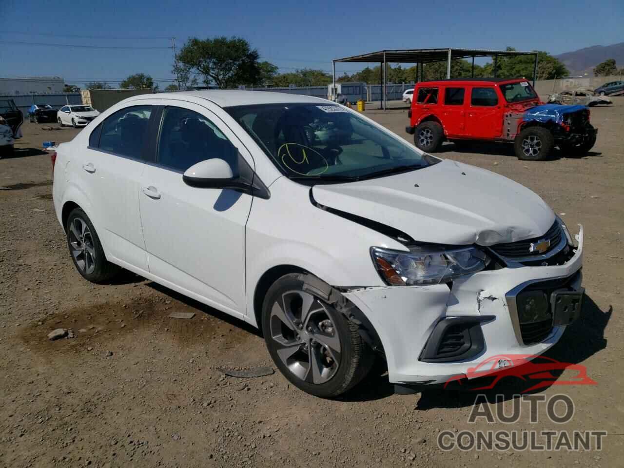 CHEVROLET SONIC 2018 - 1G1JF5SB1J4104613