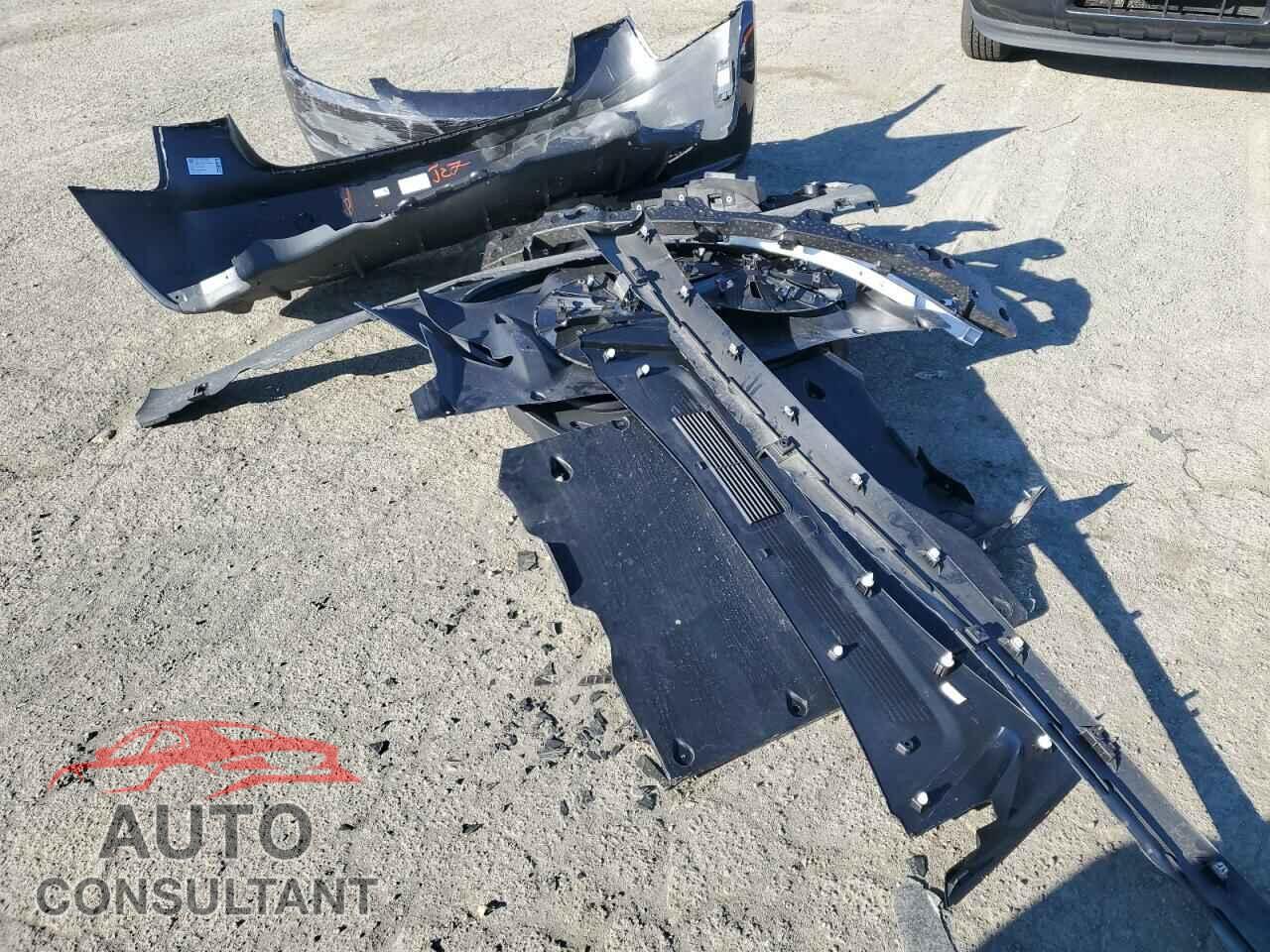 TESLA MODEL 3 2024 - 5YJ3E1EBXRF841790