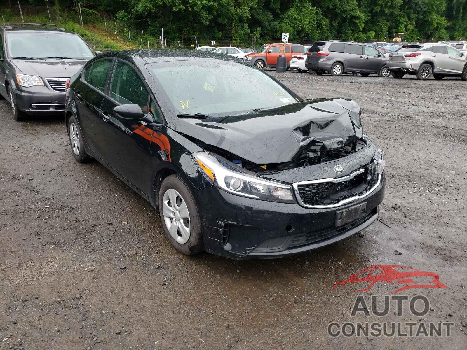 KIA FORTE 2018 - 3KPFK4A74JE248428