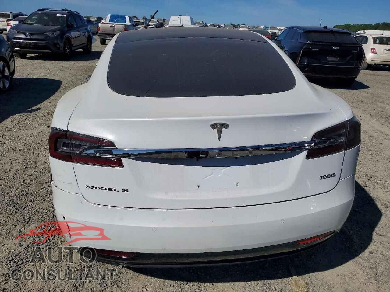TESLA MODEL S 2018 - 5YJSA1E2XJF248121