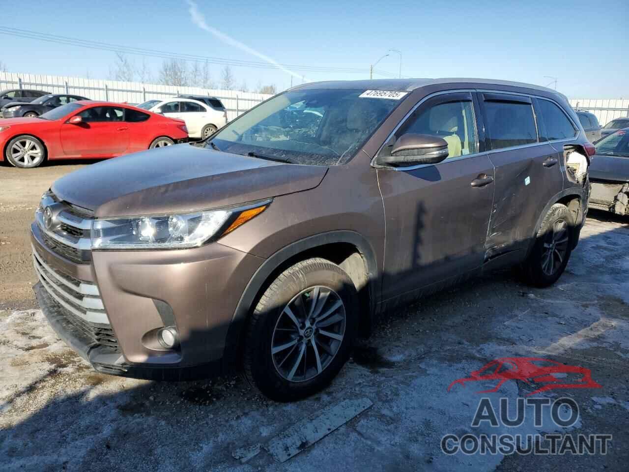 TOYOTA HIGHLANDER 2018 - 5TDJZRFH3JS865555