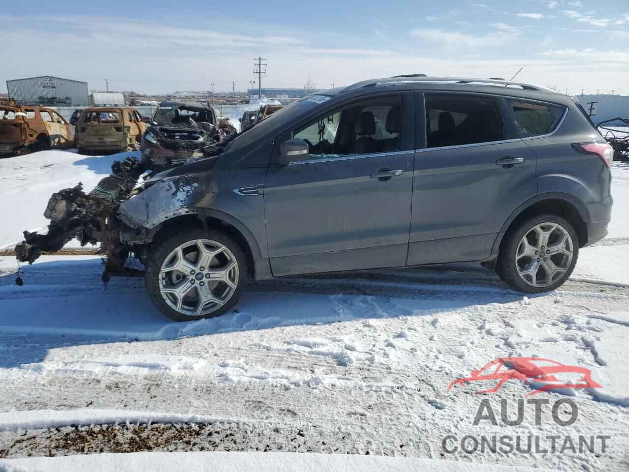 FORD ESCAPE 2017 - 1FMCU9J92HUC91345