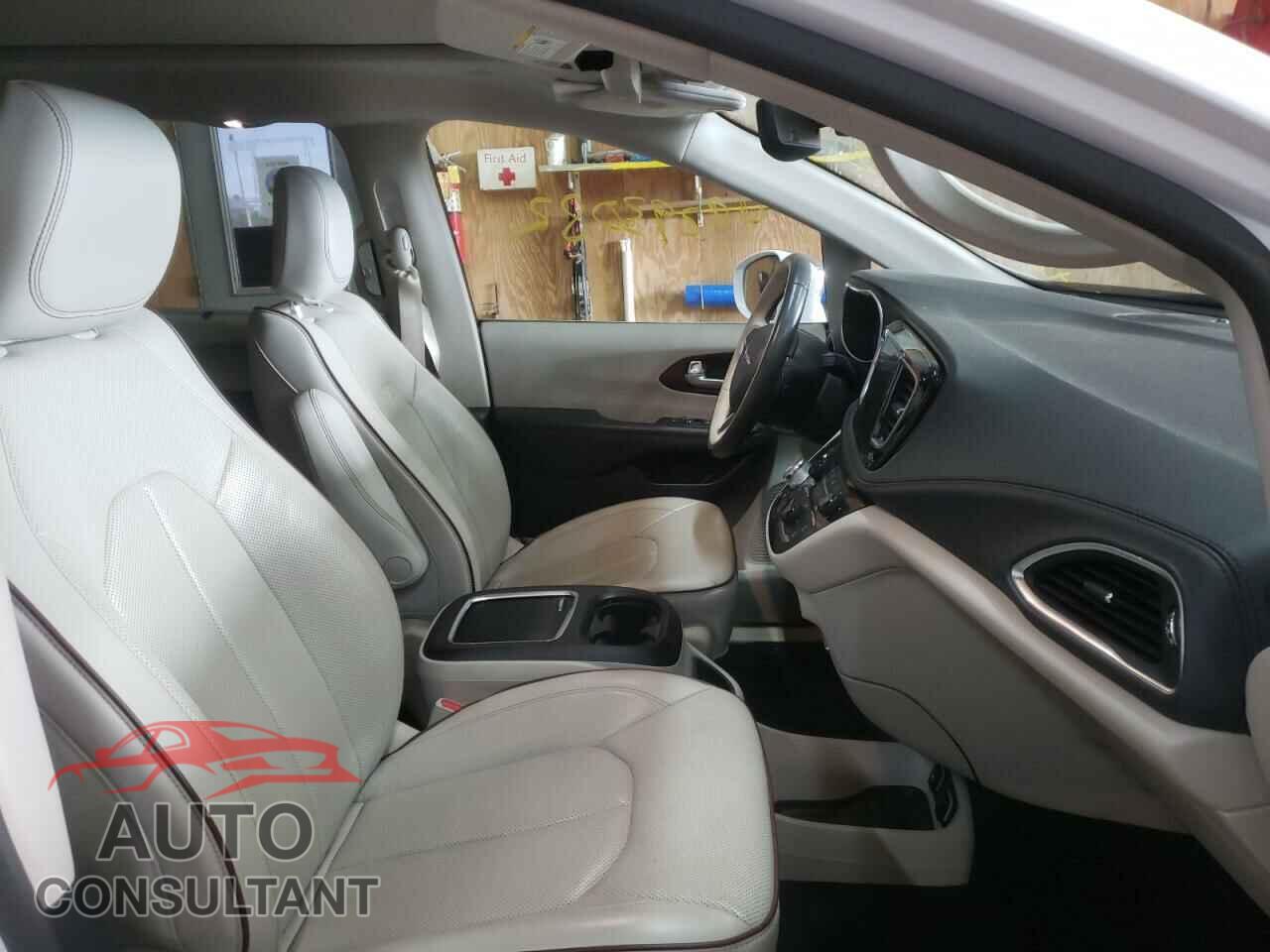 CHRYSLER PACIFICA 2020 - 2C4RC1GG6LR192638