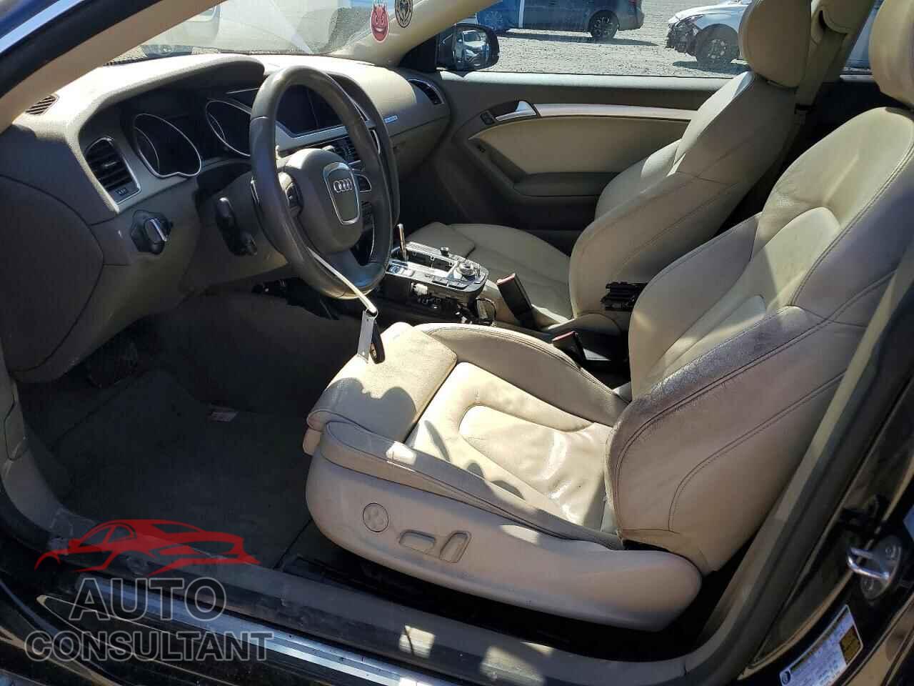 AUDI A5 2011 - WAULFAFR3BA014122