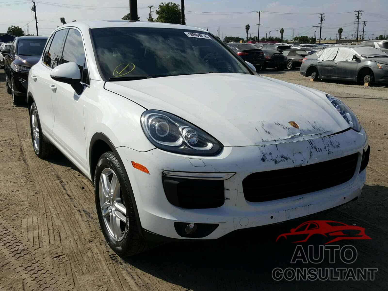 PORSCHE CAYENNE 2016 - WP1AA2A23GLA10073