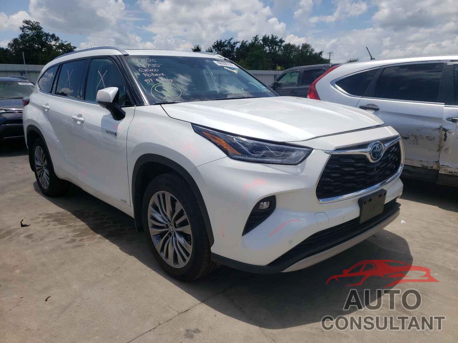 TOYOTA HIGHLANDER 2021 - 5TDEBRCH7MS038267