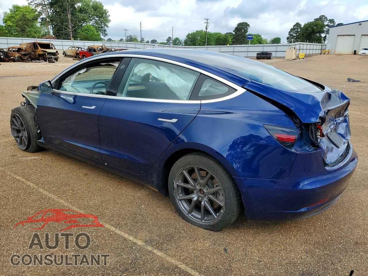 TESLA MODEL 3 2018 - 5YJ3E1EA7JF010565