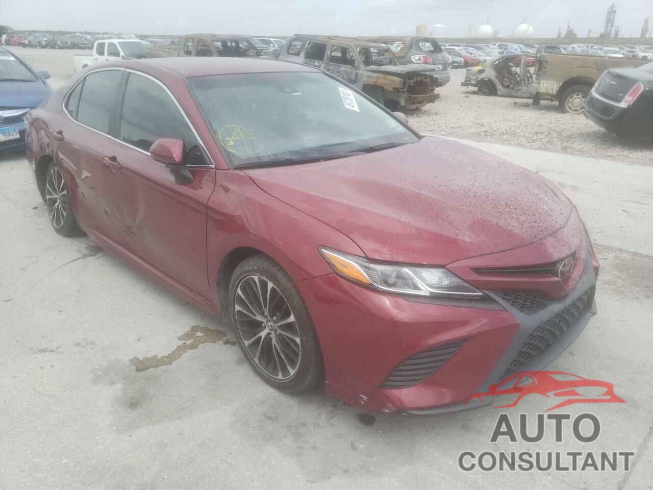 TOYOTA CAMRY 2018 - 4T1B11HK3JU549716