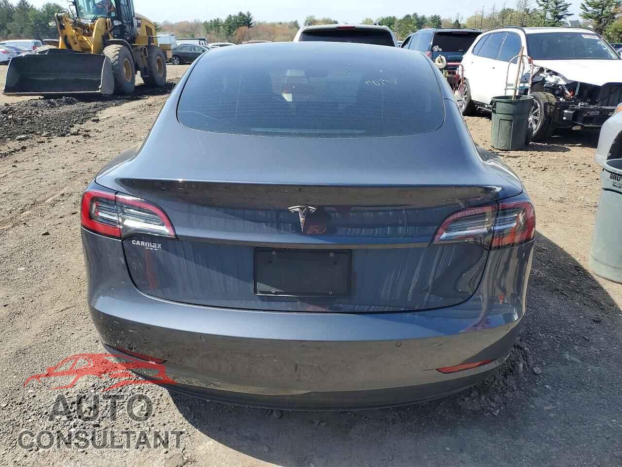 TESLA MODEL 3 2021 - 5YJ3E1EA5MF092784