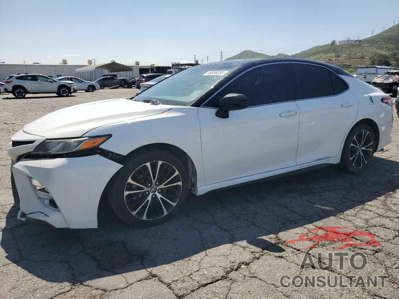 TOYOTA CAMRY 2018 - 4T1B11HK4JU619580