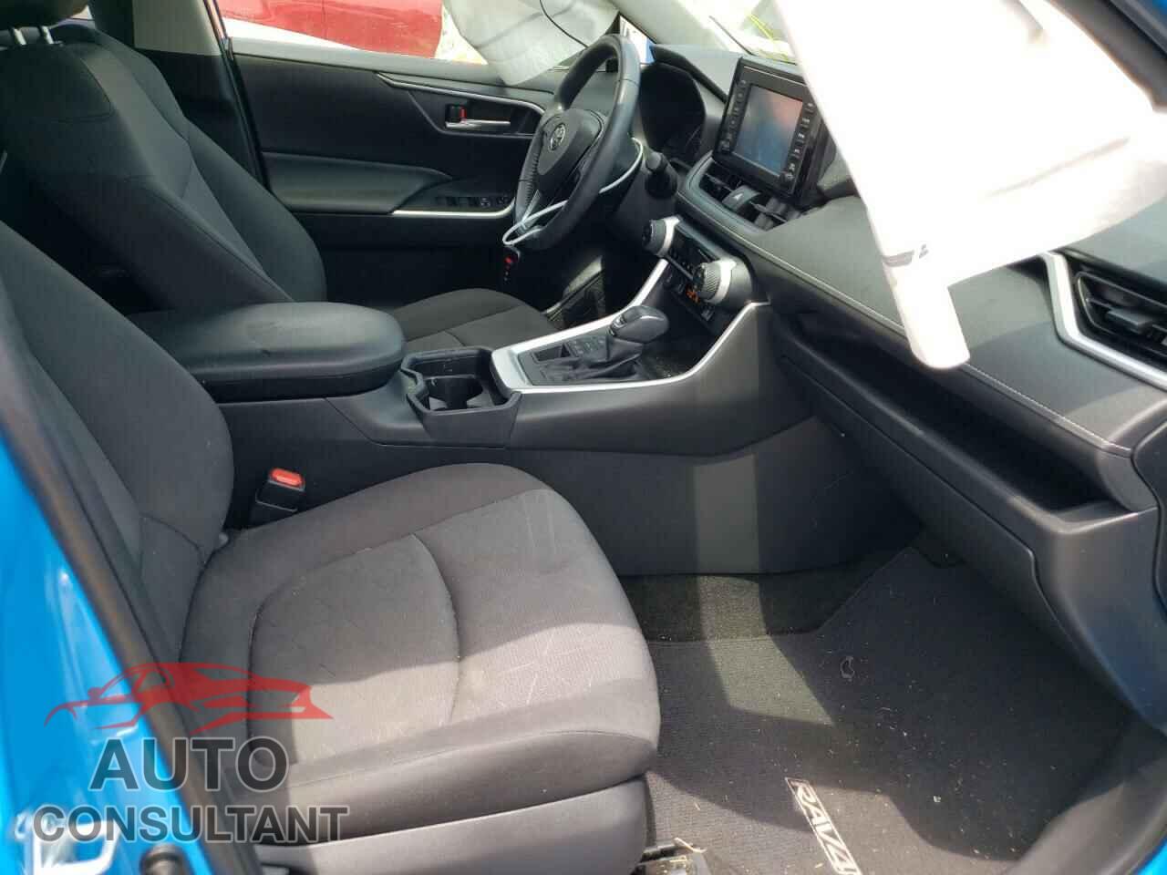 TOYOTA RAV4 2019 - JTMP1RFV2KD018370