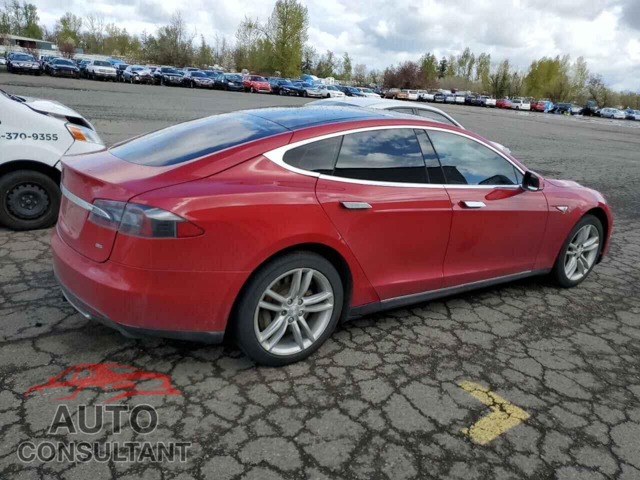 TESLA MODEL S 2013 - 5YJSA1DN2DFP28279