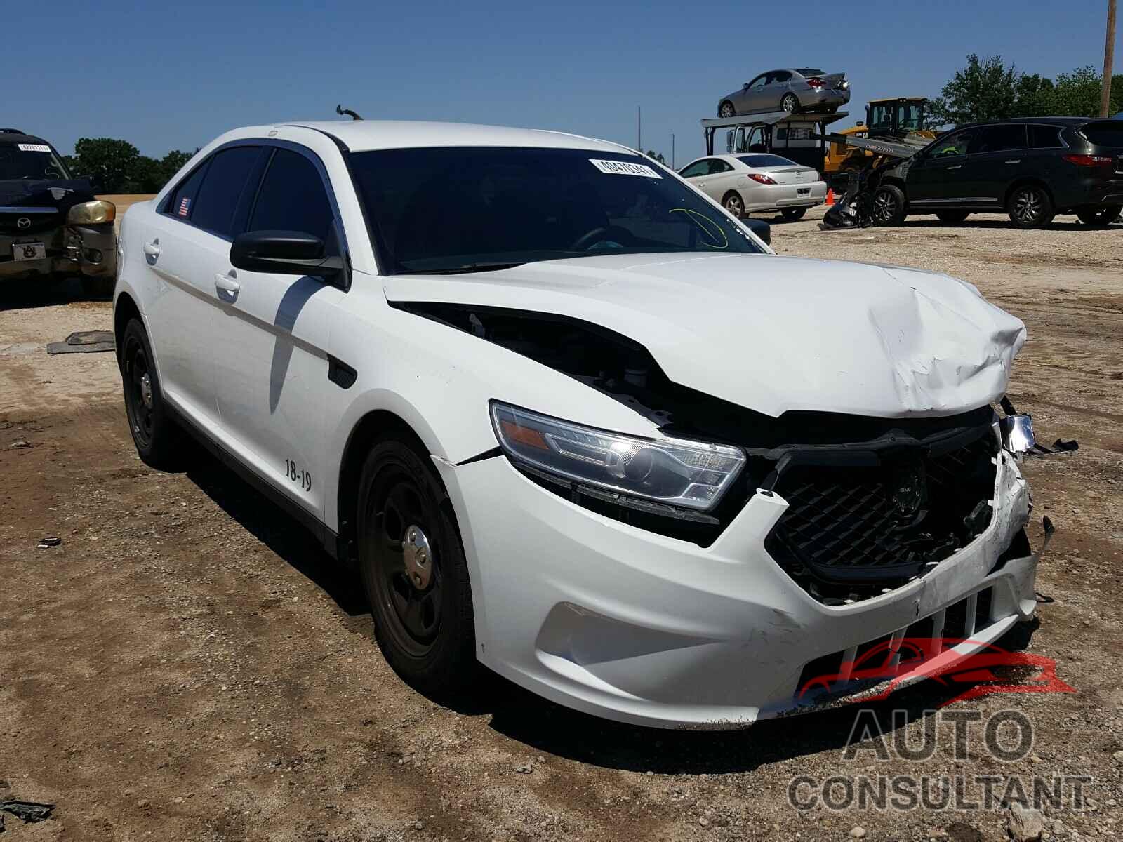 FORD TAURUS 2018 - 1FAHP2MK8JG120200