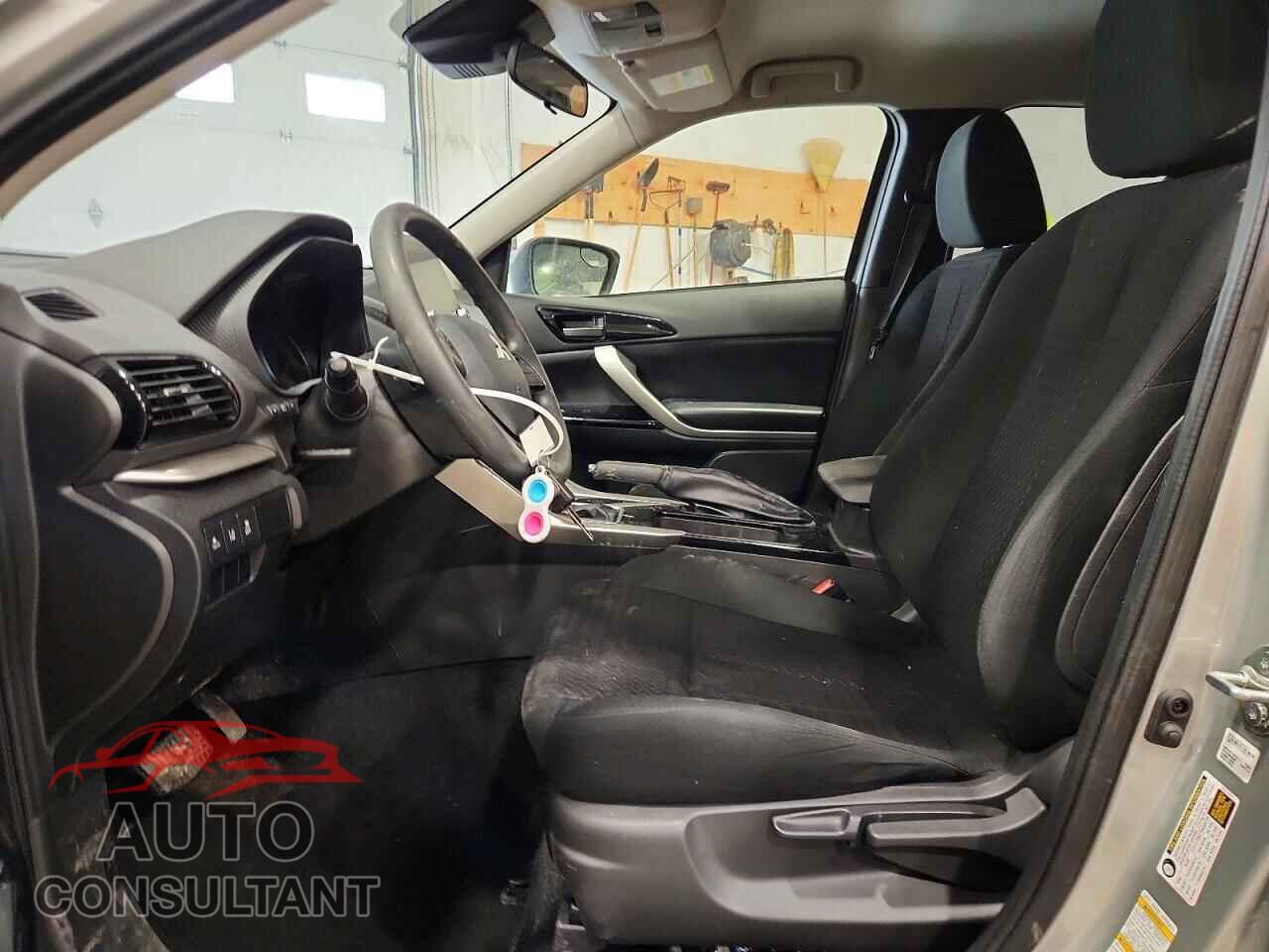 MITSUBISHI ECLIPSE 2023 - JA4ATVAA9PZ028833
