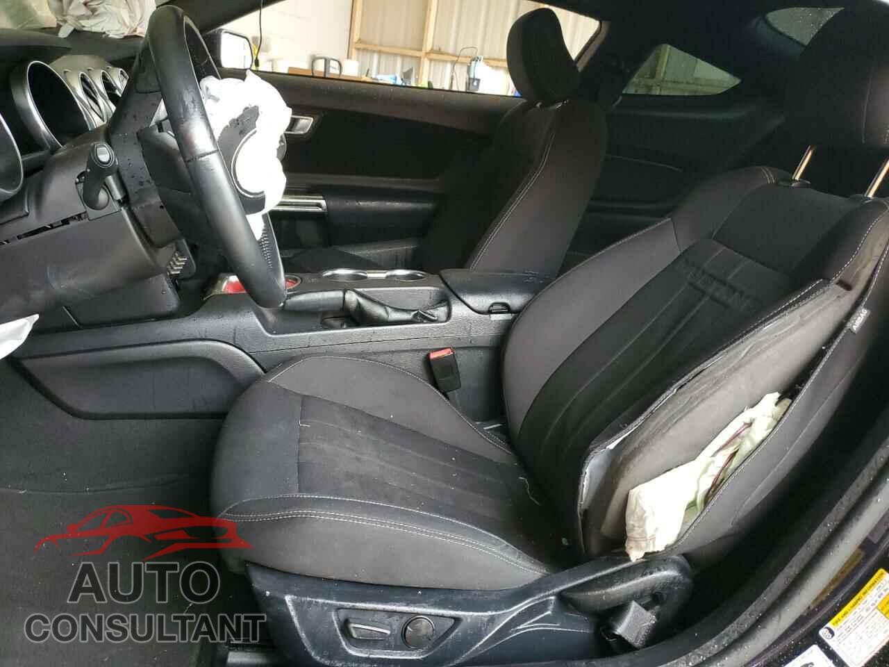 FORD MUSTANG 2021 - 1FA6P8CF8M5148111