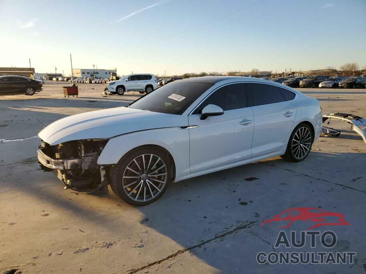 AUDI A5 2019 - WAUBNCF56KA017104