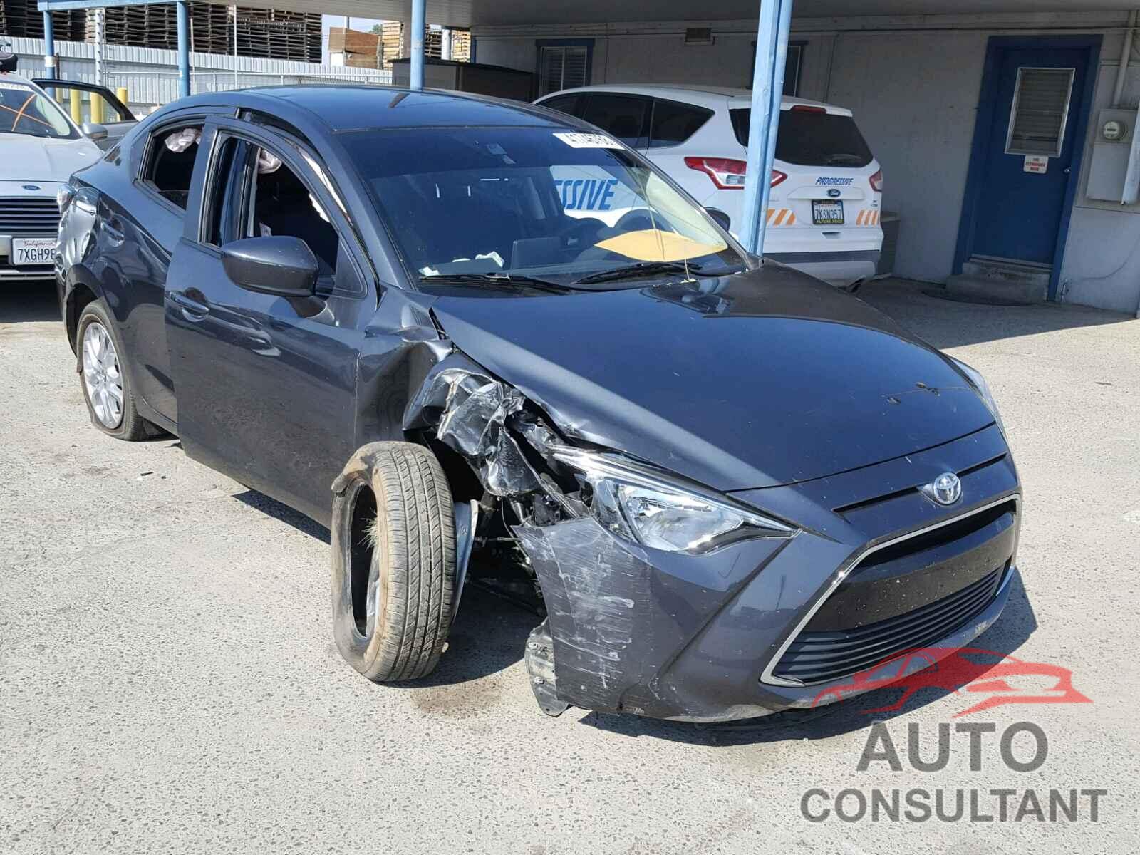 TOYOTA YARIS 2018 - 3MYDLBYVXJY320097