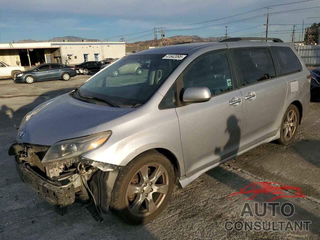 TOYOTA SIENNA 2017 - 5TDXZ3DCXHS800145