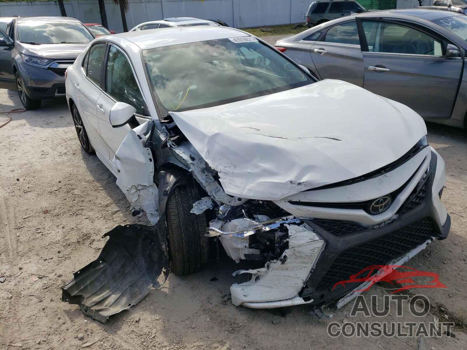 TOYOTA CAMRY 2020 - 4T1G11AK3LU360969