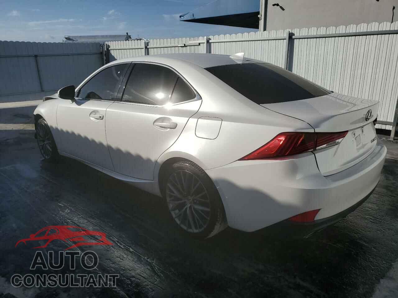 LEXUS IS 2017 - JTHBA1D20H5039773
