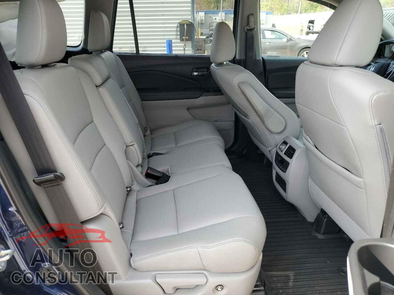 HONDA PILOT 2019 - 5FNYF6H56KB011707