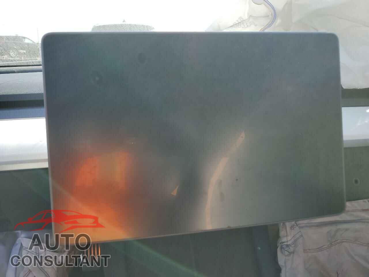 TESLA MODEL 3 2021 - 5YJ3E1EA1MF928865